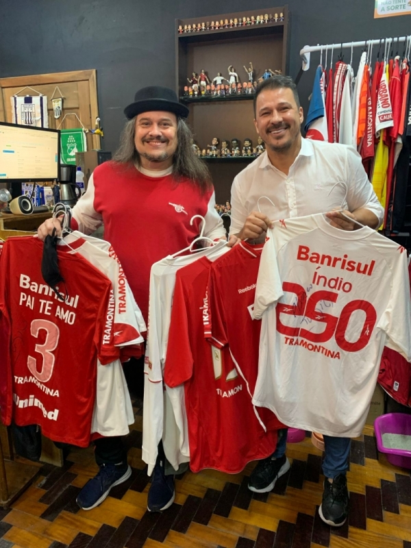 Ex-atletas, como o zagueiro Índio, são frequentadores do local Foto: Arquivo Pessoal/Divulgação/JC