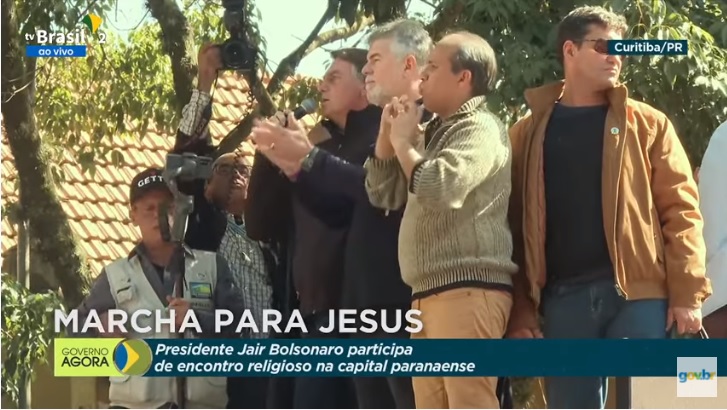 Presidente Jair Bolsonaro falou aos apoiadores durante o evento