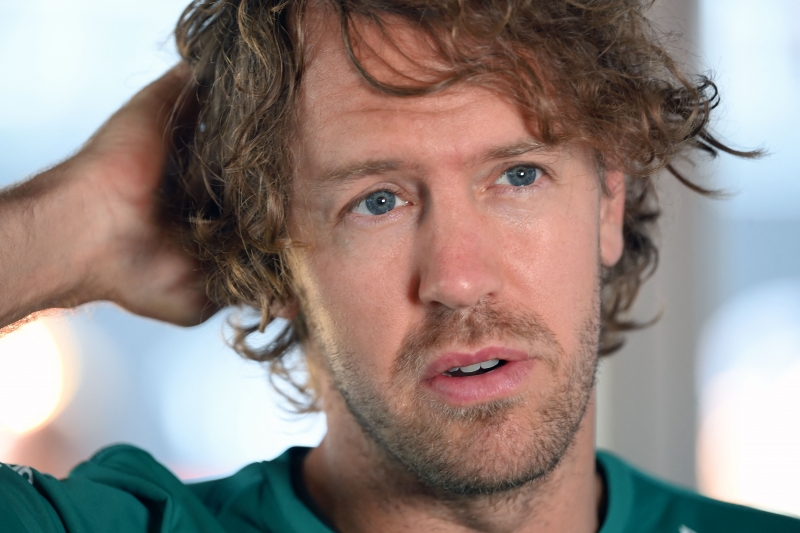 Vettel fala em possível retorno à F1 após conversa com chefe da Mercedes