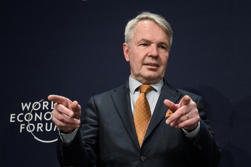 Durante painel em Davos, Haavisto afirmou que a delegação seguirá para Ancara nesta quarta-feira (25)