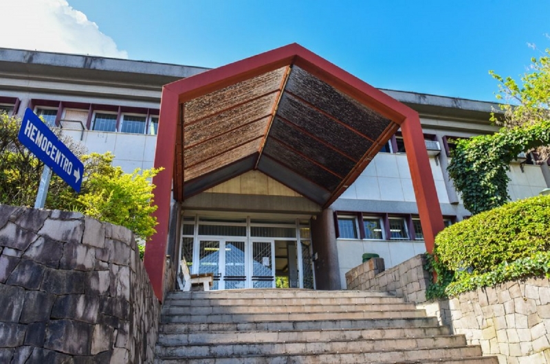 Em alguns casos, pacientes são escolhidos para receber ou não as bolsas de sangue