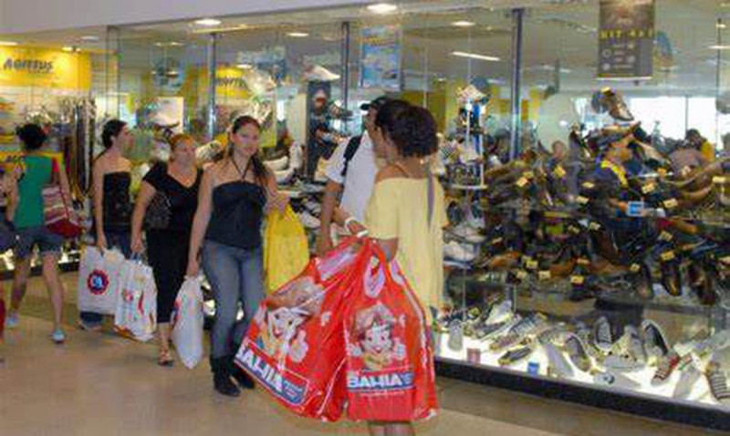 Setor do varejo continua ditando o ritmo do cenário geral de crédito