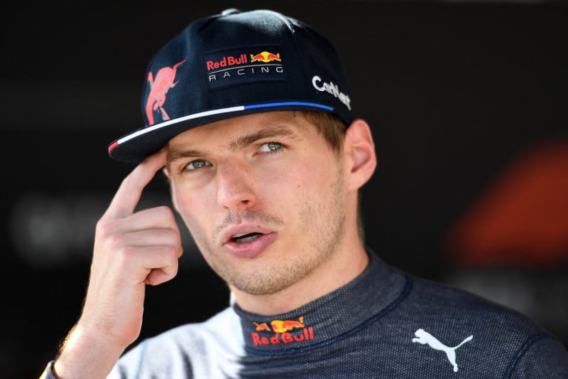 Verstappen diz não ter pressa e planeja um bom fim de semana, no circuito de rua de Marina Bay

      
