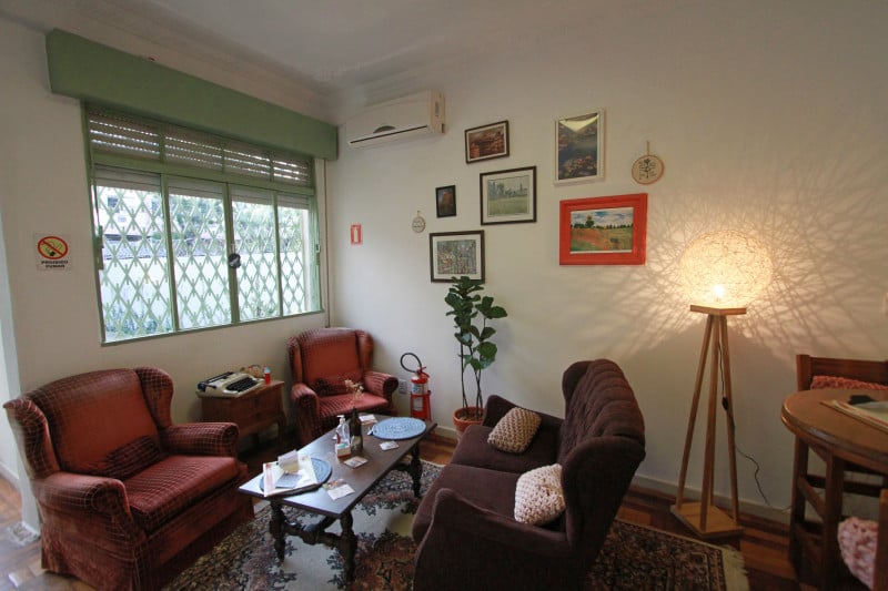 Fotos dos s&oacute;cios Roberta e Thibaud, donos do Caf&eacute; La Cabene Foto:  Andressa Pufal/JC