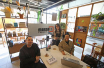Fernando, Marina e Carol agregaram uma cafeteria ao seu negócio