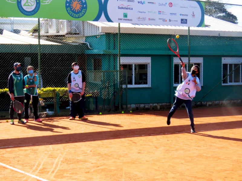 O projeto social WimBelemDon utiliza do tênis para transformação social de jovens