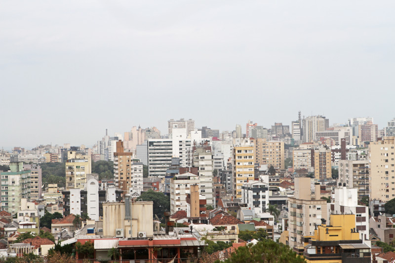 Em Porto Alegre, o índice de aluguel passou de recuo de 0,67% para queda de 0,10%