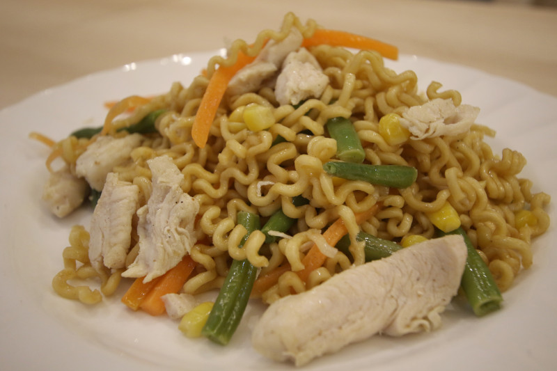 O objetivo do negócio é apresentar outros pratos da culinária oriental, normalmente associada ao sushi  Foto: Luiza Prado/JC