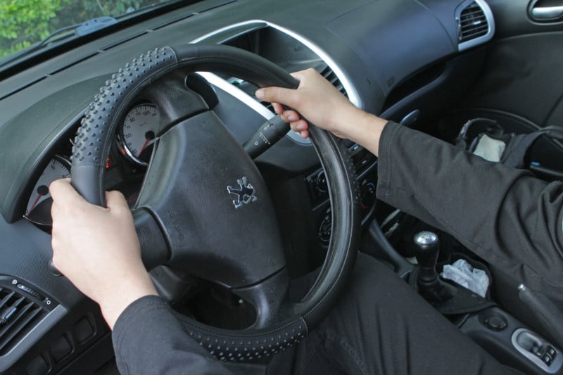 Para a obtenção da Carteira Nacional de Habilitação, continuará sendo exigida aprovação nas provas teórica e prática