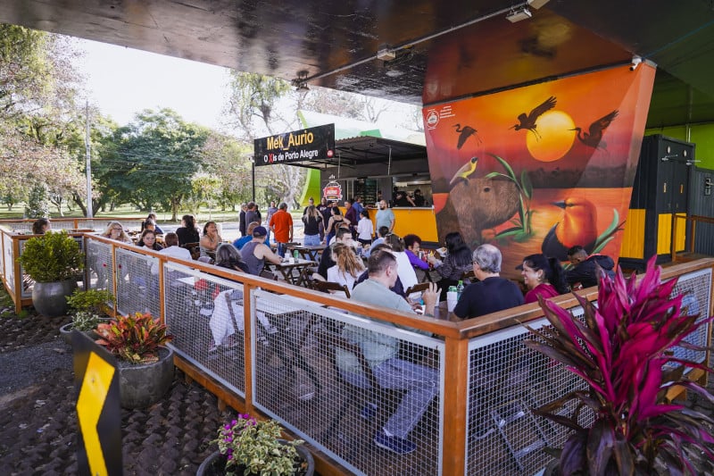 Viaduto Dom Pedro I passou paisagismo e pintura e recebeu iluminação com lâmpadas em LED