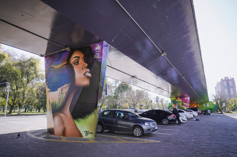 {'nm_midia_inter_thumb1':'https://www.jornaldocomercio.com/_midias/jpg/2022/07/09/206x137/1_20220709_cesar_lopes_gp_08_0-9684180.jpg', 'id_midia_tipo':'2', 'id_tetag_galer':'', 'id_midia':'62c9e1a6b3665', 'cd_midia':9684180, 'ds_midia_link': 'https://www.jornaldocomercio.com/_midias/jpg/2022/07/09/20220709_cesar_lopes_gp_08_0-9684180.jpg', 'ds_midia': 'Entrega da revitaliza&ccedil;&atilde;o Viaduto Dom Pedro', 'ds_midia_credi': 'CESAR LOPES/PMPA/DIVULGA&Ccedil;&Atilde;O/JC', 'ds_midia_titlo': 'Entrega da revitaliza&ccedil;&atilde;o Viaduto Dom Pedro', 'cd_tetag': '1', 'cd_midia_w': '800', 'cd_midia_h': '533', 'align': 'Left'}