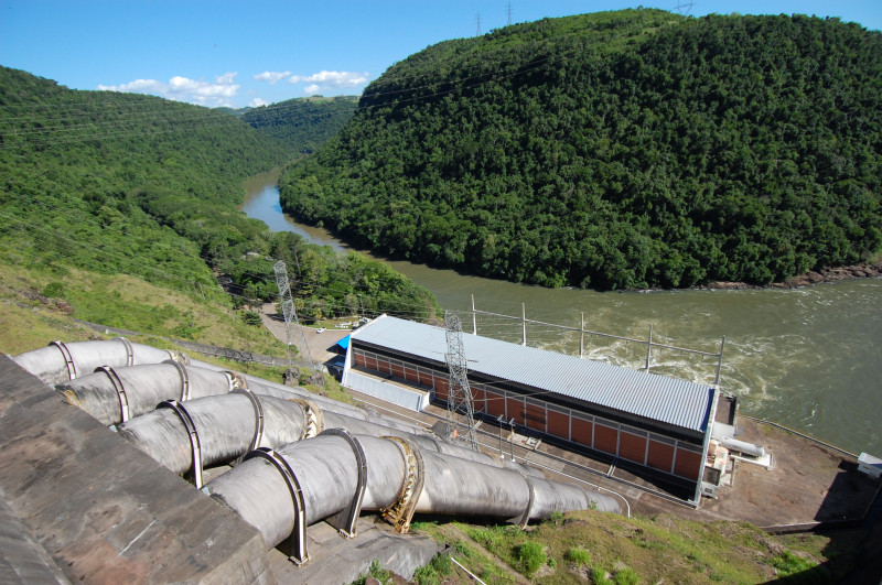 Negociação poderá reduzir encargos na tarifa para consumidor brasileiro 