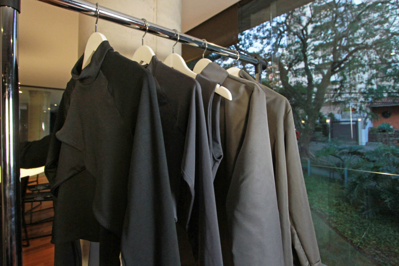 Fazer fotos dos empreendedores Sinara da Silva da Rosa e Cássius Sérgio Feliciano Barcelos. Também tirar foto das roupas.  Foto: ANDRESSA PUFAL/JC