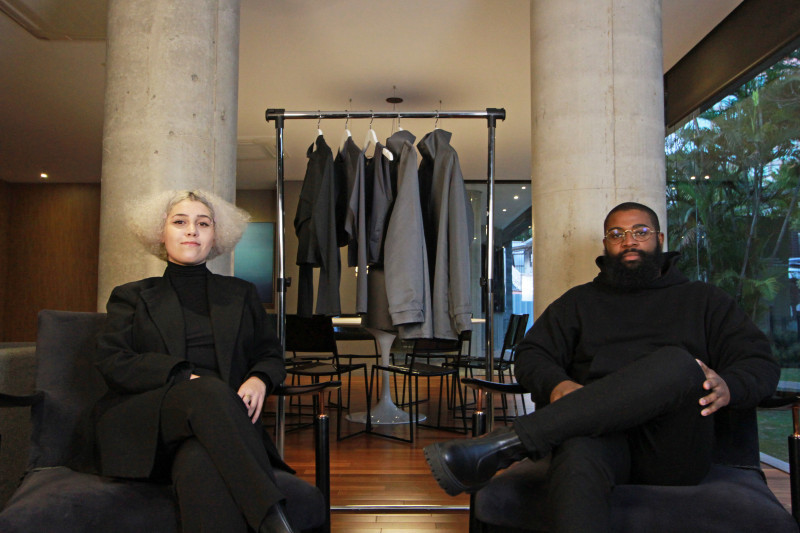 Sinara e Cássius tocam a marca de roupas criada em 2018 Foto: ANDRESSA PUFAL/JC