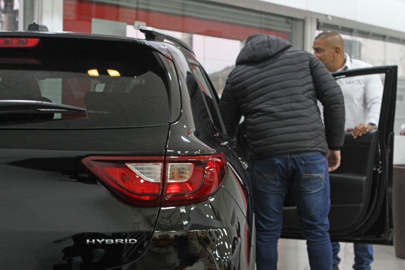 Carro elétrico paga IPVA? Saiba em quais estados há isenção