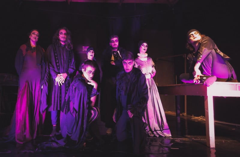 Peça da Escola Casa de Teatro foi elaborada a partir da Oficina de Montagem de Zé Adão Barbosa