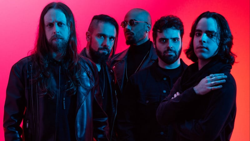 Banda gaúcha lança álbum Me7almorphosis em show no Opinião