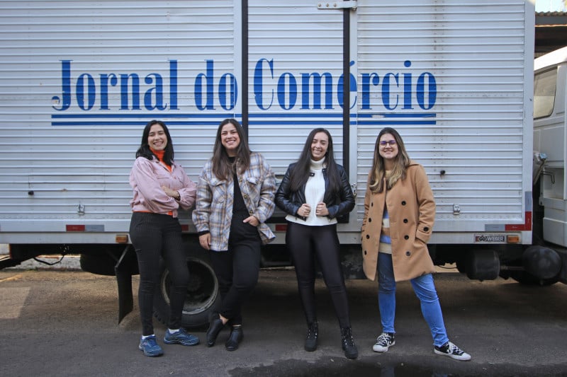 Nova equipe Geração E
Na foto: Adrielly Araújo, Isadora Jacoby, Giovanna Sommariva e Duda Guerra  Foto: LUIZA PRADO/JC