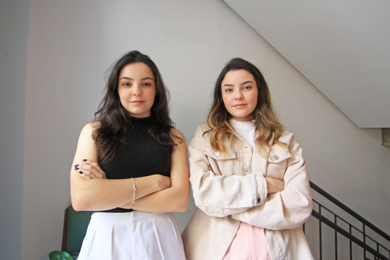 G&ecirc;meas Nath&aacute;lia e Vict&oacute;ria comandam loja online de decora&ccedil;&atilde;o Foto: ANDRESSA PUFAL/JC