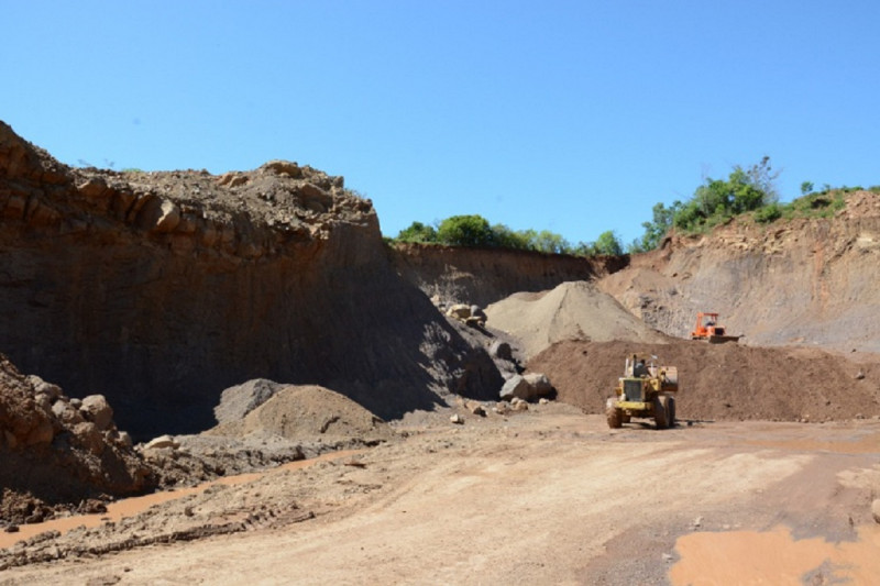 Com licenciamento de saibreiras, município espera reduzir os custos com a compra do material para obras