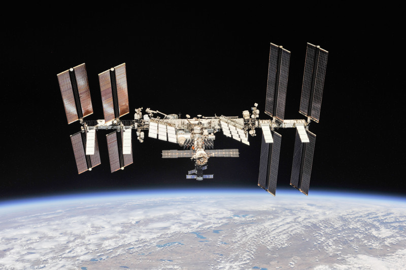 Conforme a Nasa, a ISS deverá operar até 2030, dando lugar a estações espaciais comerciais