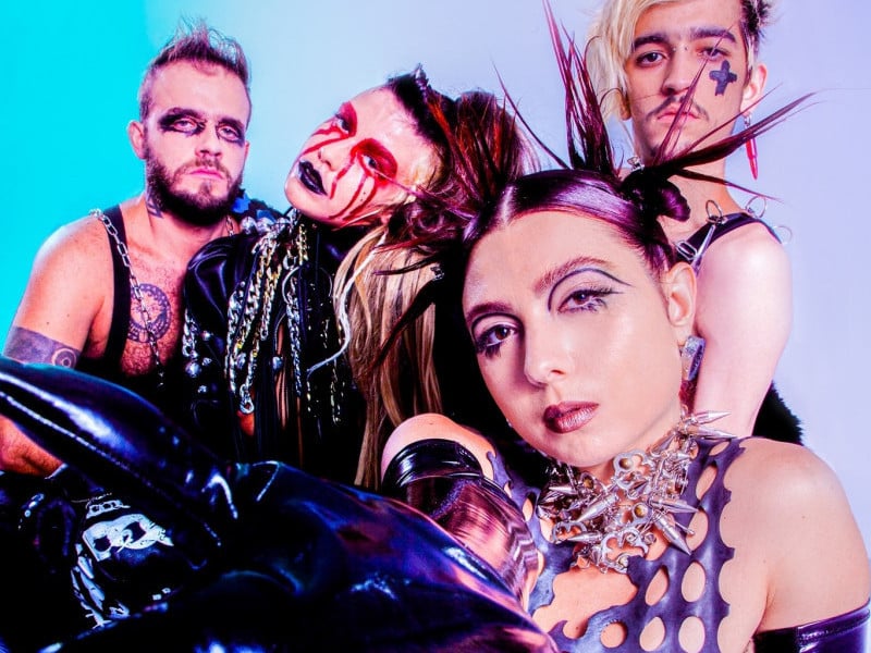 Show desta sexta-feira une teatro, dança, moda e música