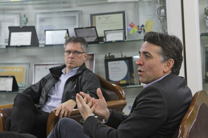 Trez e Vallandro explicaram as recentes decisões na universidade