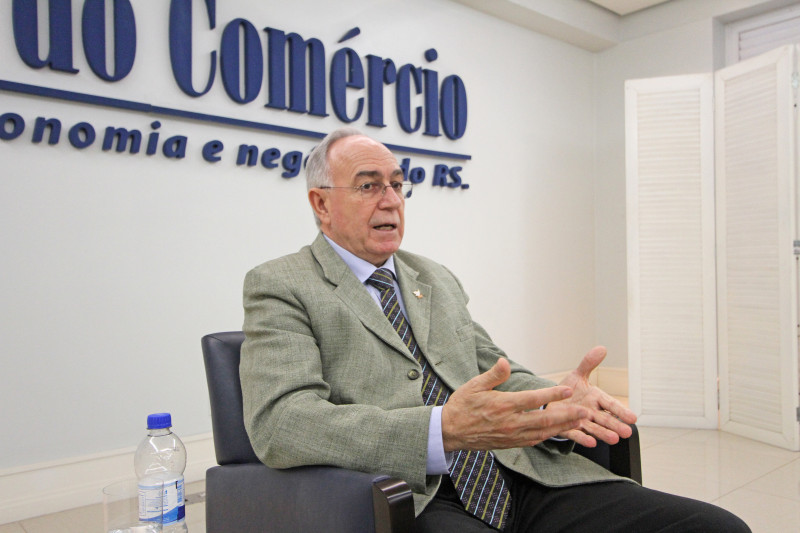 Bogo é o quarto pretendente ao governo a ser entrevistado