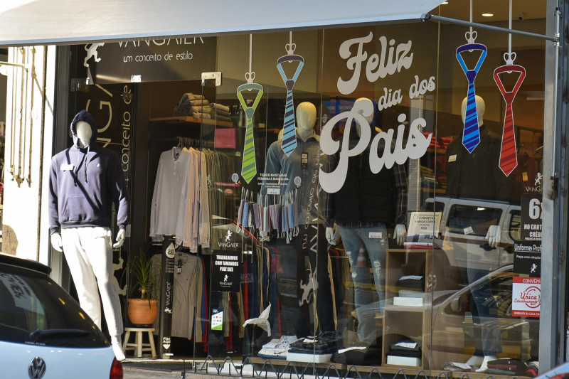 Lojistas esperam gasto de quase R$ 240,00 por parte dos consumidores, além de vendas 16,8% superiores