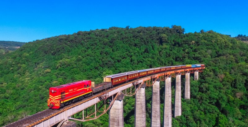 Ao todo estão programados 60 passeios até o mês de outubro, que serão feitos através da Ferrovia do Trigo