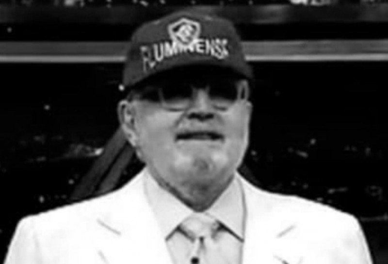 Torcedor fanático do Fluminense, Jô sempre esteve presente nos mais diversos eventos esportivos