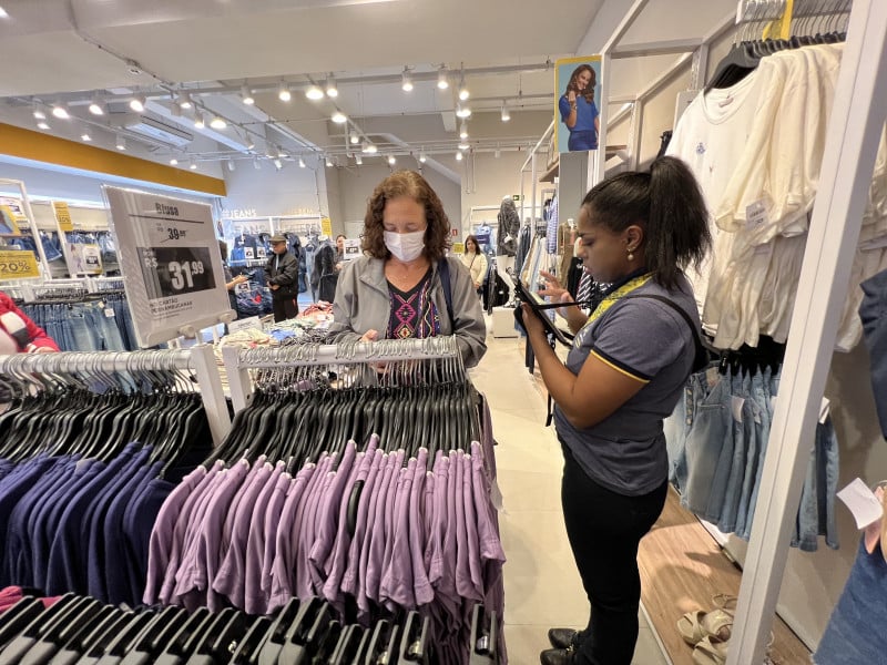 Indicador mostra como foi a relação dos consumidores com débitos em julho no RS