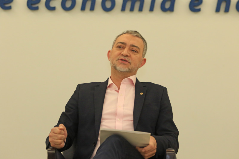 Graduado em Gestão Pública, Edegar foi deputado e concorreu ao Piratini em 2022