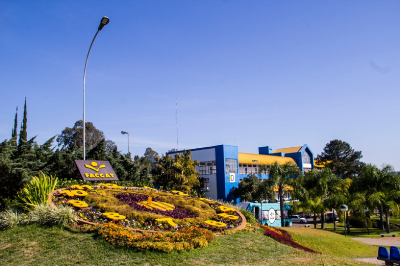 Faccat é uma das instituições que compõe a entidade, criada para incentivar o empreendedorismo local