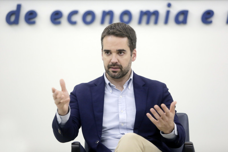 Ex-governador diz que superávit não depende de recursos extraordinários