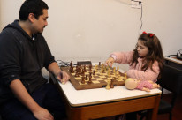 Tricampeão brasileiro de xadrez participa de jogo simultâneo com alunos,  pais e educadores em Porto Alegre