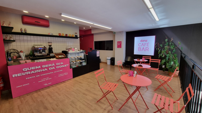 Escola de dan&ccedil;a Donz Foto: GIOVANNA SOMMARIVA/ESPECIAL/JC