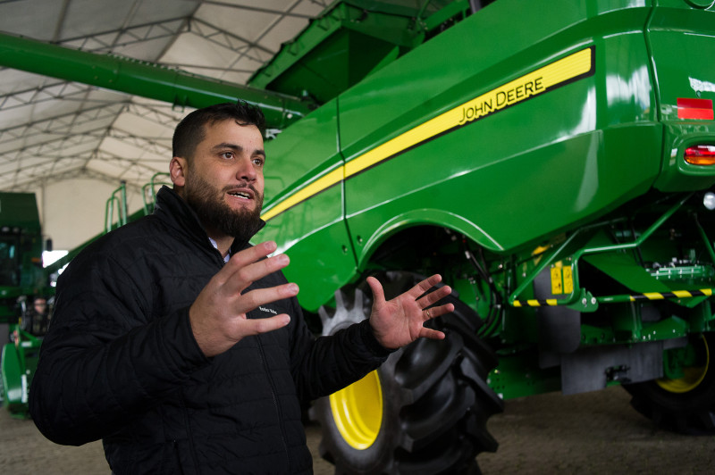 Todas as m&aacute;quinas da empresa possuem sensores de monitoramento pr&oacute;prios  Foto: RAMIRO SANCHEZ/ESPECIAL/JC