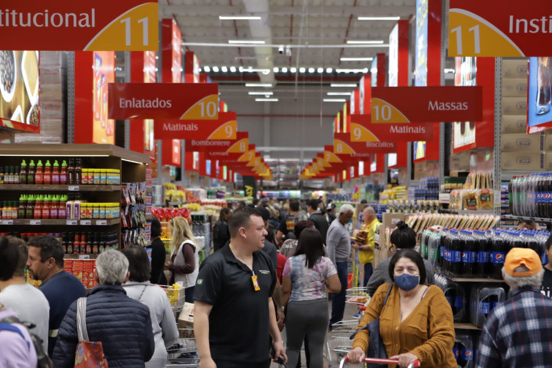 Loja de Tramandaí tem mais 15 mil itens e áreas que entregam mais serviço aos consumidores