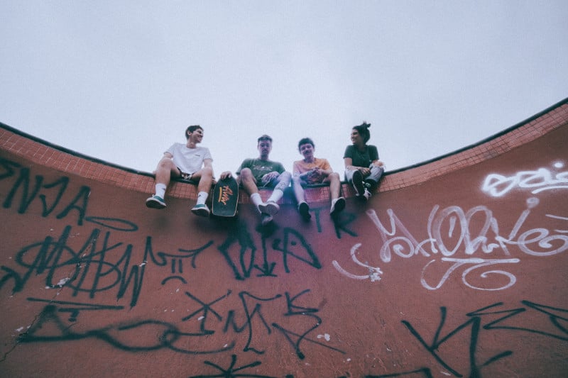 Yan Woehlert, Guilherme Boll, Johnny Oliveira e Raquel Pianta formam a banda Hibizco, que surgiu em 2018 Foto: LORENZO GALEANO/DIVULGA&Ccedil;&Atilde;O/JC