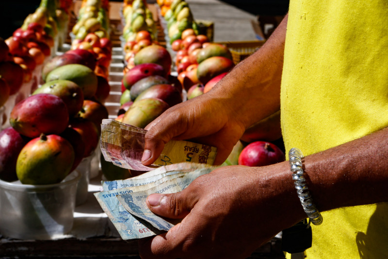 A elevação verificada é reflexo das condições climáticas ou do deslocamento da região fornecedora dos produtos.