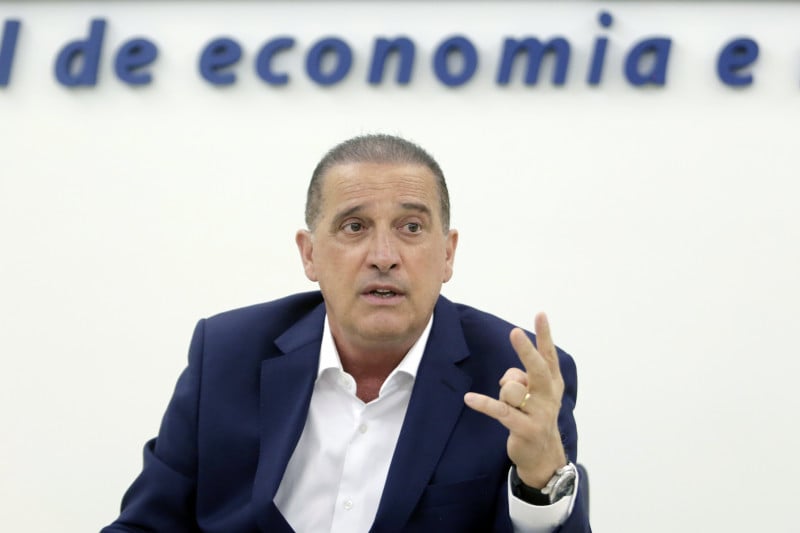 Onyx Lorenzoni propõe a implentação de escola integral