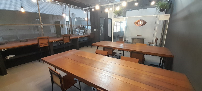 Espaço fica situado dentro do Mercado Público e pode ser utilizado mediante reserva com a prefeitura