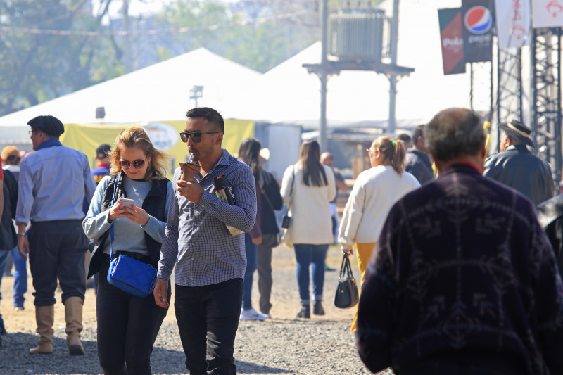 Público de mais de 1 milhão de pessoas que passa pelo Acampamento Farroupilha pode ver melhorias