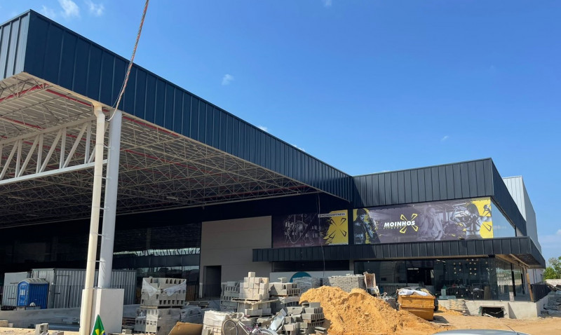 {'nm_midia_inter_thumb1':'https://www.jornaldocomercio.com/_midias/jpg/2022/09/12/206x137/1_minuto_varejo_center_kan_restinga_obra_jornal_do_comercio-9760000.jpg', 'id_midia_tipo':'2', 'id_tetag_galer':'', 'id_midia':'631f42d362515', 'cd_midia':9760000, 'ds_midia_link': 'https://www.jornaldocomercio.com/_midias/jpg/2022/09/12/minuto_varejo_center_kan_restinga_obra_jornal_do_comercio-9760000.jpg', 'ds_midia': 'Minuto Varejo - supermercados - centro comercial Restinga - bairro Porto Alegre - obras Center Kan - empreendimento - atacarejo - logística - academia Moinhos', 'ds_midia_credi': 'MARCOS DOS SANTOS/DIVULGAÇÃO/JC', 'ds_midia_titlo': 'Minuto Varejo - supermercados - centro comercial Restinga - bairro Porto Alegre - obras Center Kan - empreendimento - atacarejo - logística - academia Moinhos', 'cd_tetag': '1', 'cd_midia_w': '800', 'cd_midia_h': '478', 'align': 'Left'}