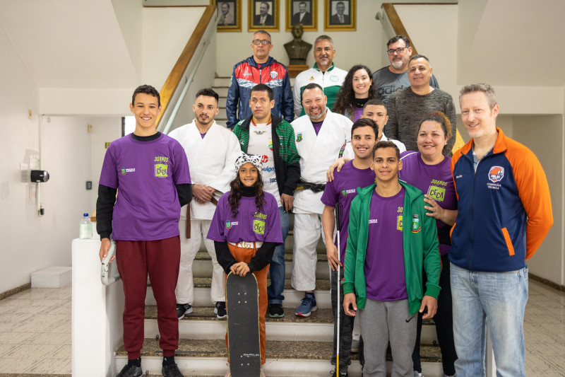 Valores a serem pagos variam entre R$ 750,00 e 5 mil aos profissionais