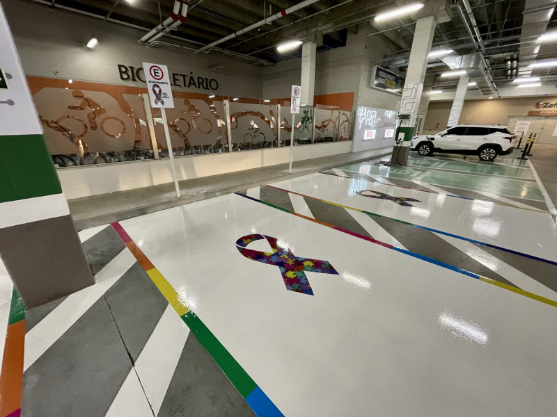 Os locais estão identificados com o símbolo mundial do TEA