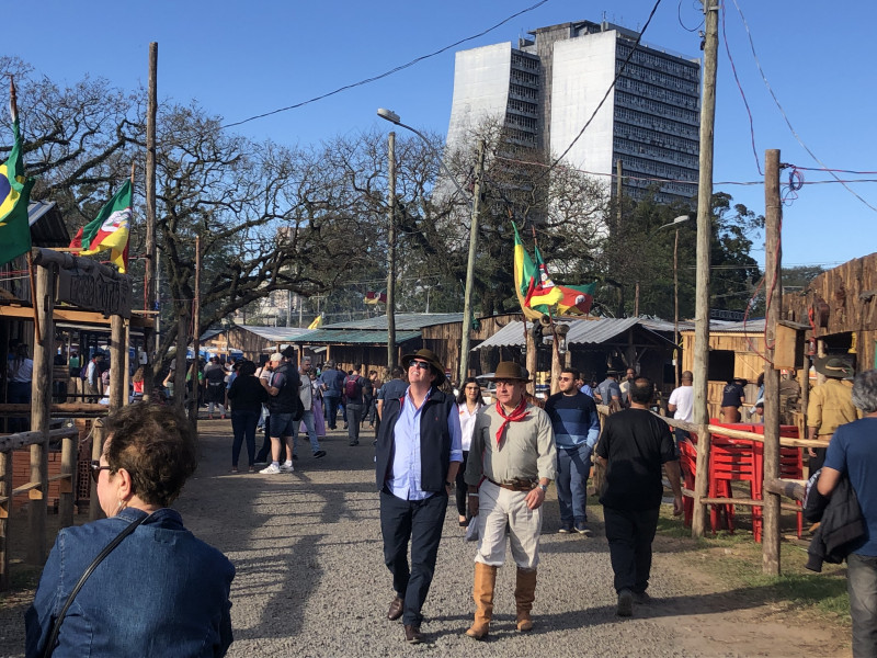Gaúchos já comemoram 20 de setembro no sábado de sol