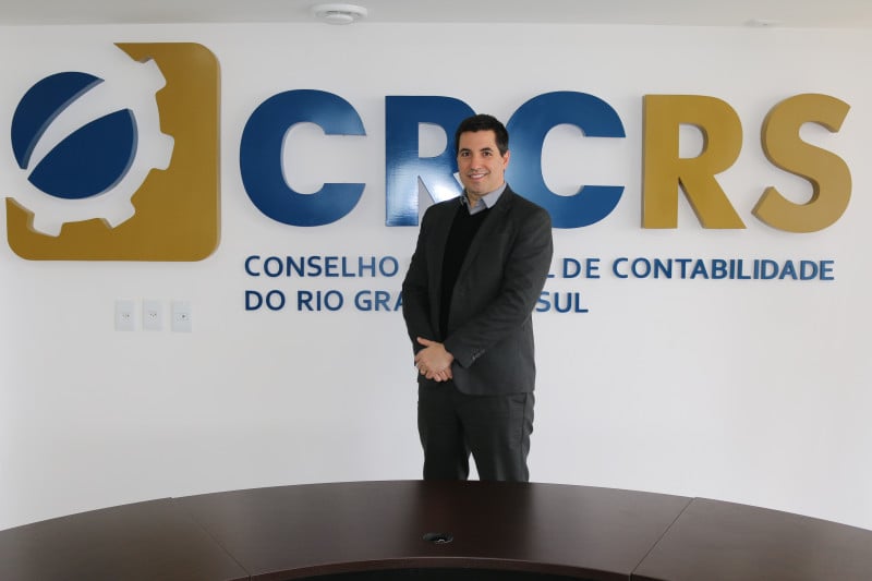 Silveira, presidente CRCRS, destaca papel essencial dos profissionais em diversas áreas
