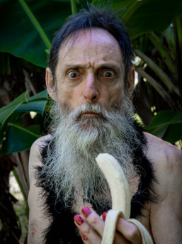 Dramaturgo Julio Zanotta celebra 50 anos de trajetória com o lançamento de coletânea, contendo 10 livros de sua extensa obra